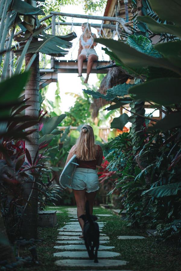 Seaside Tribe - Boutique Surf Stay & Retreat Tanah Lot Kültér fotó