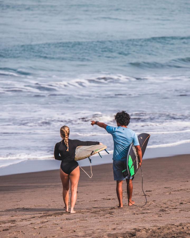 Seaside Tribe - Boutique Surf Stay & Retreat Tanah Lot Kültér fotó